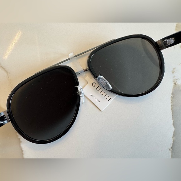 Black Gucci Aviator Sunglasses - Picture 3 of 8